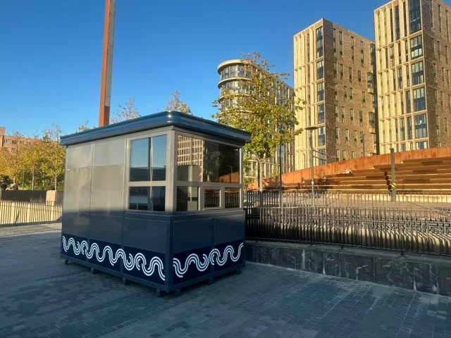 г. Москва. 11 новых мини-офисов по проекту "Москва-река" появятся в ближайшие дни на причалах речных трамвайчиков.